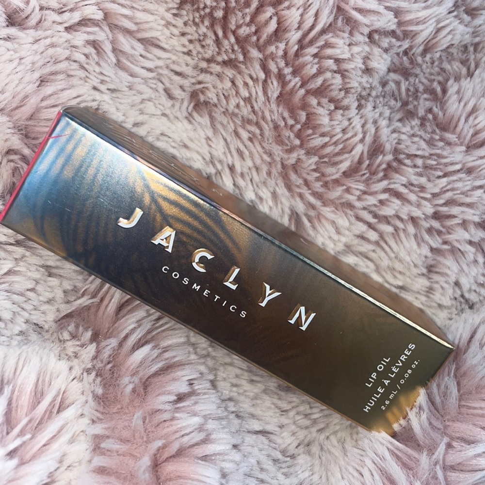 Jaclyn cosmetics lip oil